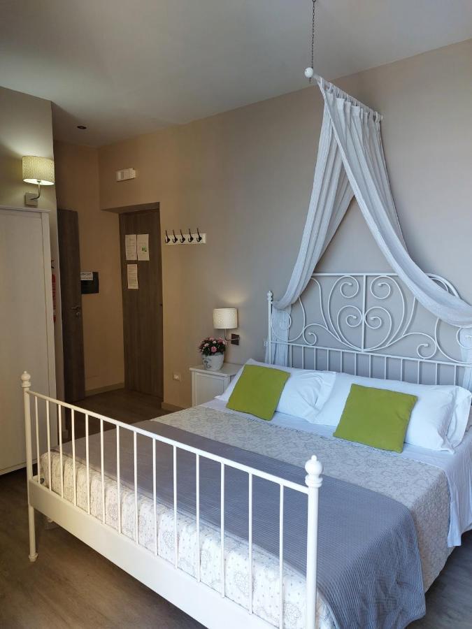 Sweet Home & Wellness Affittacamere Nettuno Exterior foto