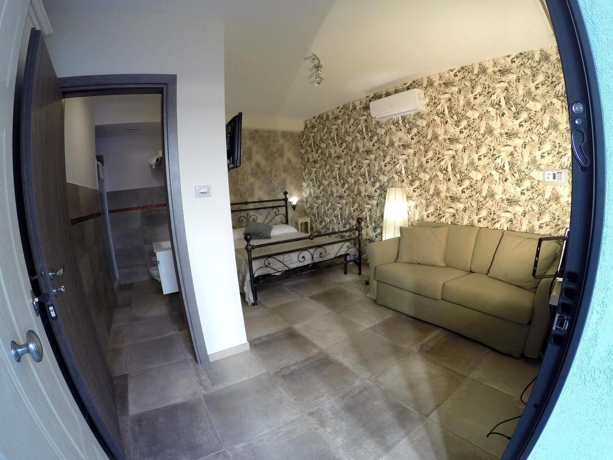 Sweet Home & Wellness Affittacamere Nettuno Exterior foto